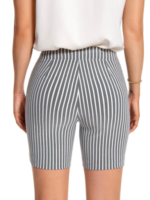 #GreyWhiteStripe